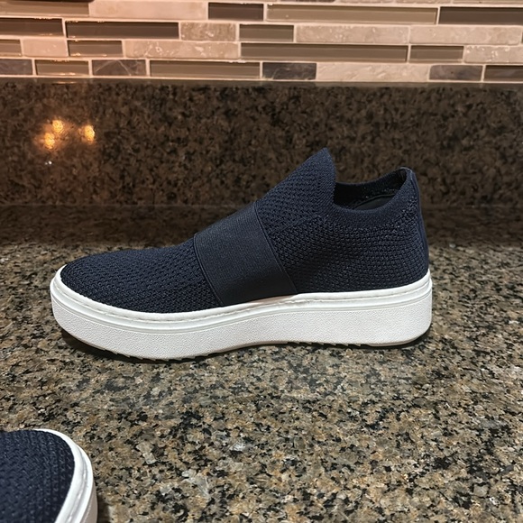 Eileen Fisher pari platform sneakers - Picture 5 of 7